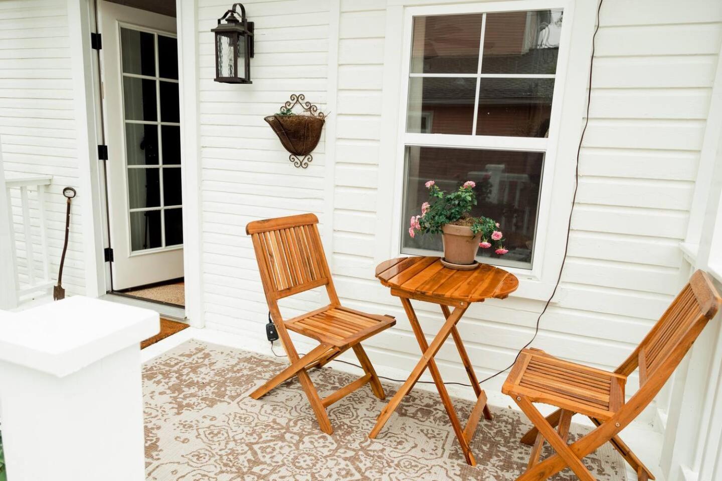 Garden Apartment
